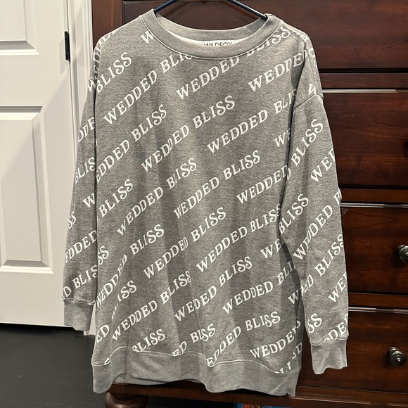 WILDFOX Wedded Bliss Sweatshirt - Picture 3 of 4